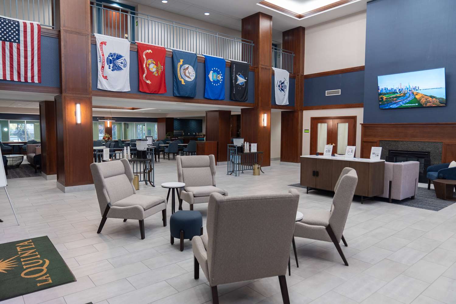 La Quinta Inn & Suites by Wyndham Bannockburn-Deerfield 29/56