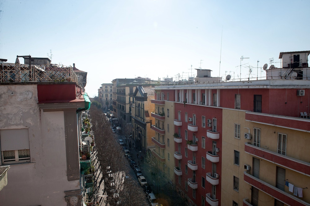 7th Floor Suite 2/50
