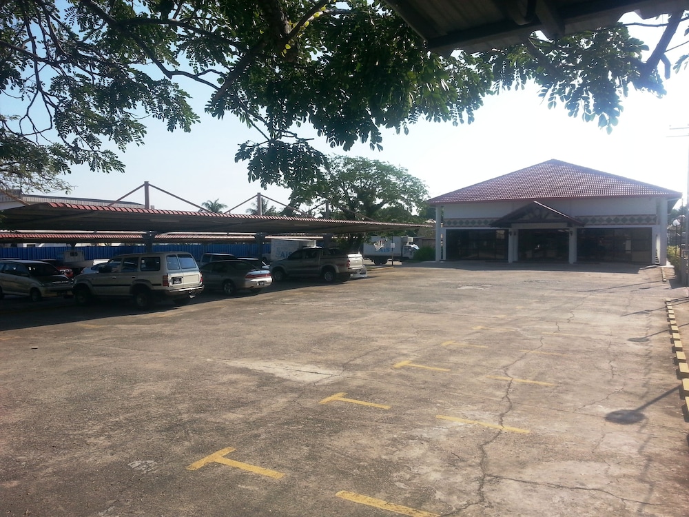 Sanbay Hotel 42/46
