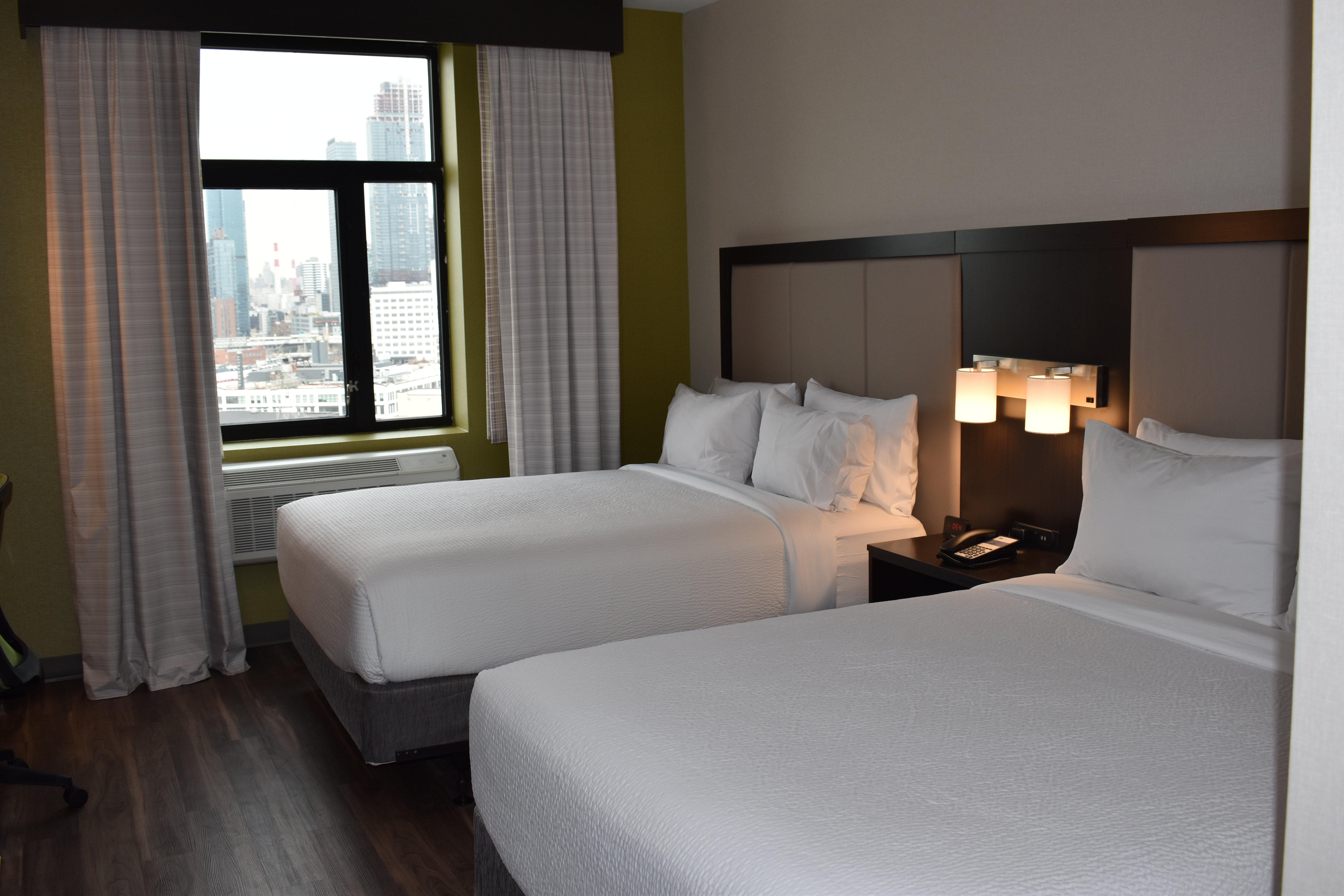 غرفة رباعية بإطلالة، Holiday Inn Express Long Island City E New York, an IHG Hotel 3/3