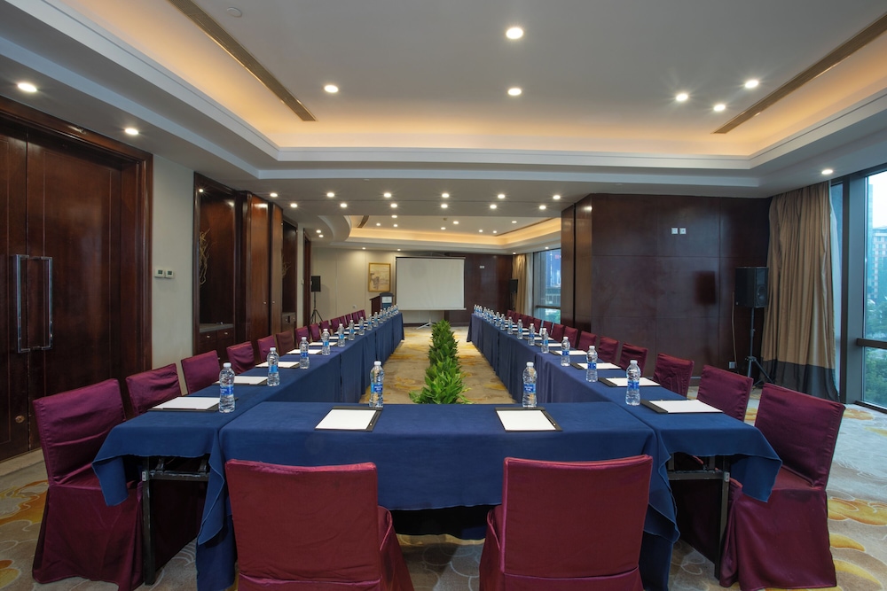 Wuhan Jin Jiang International Hotel 43/56