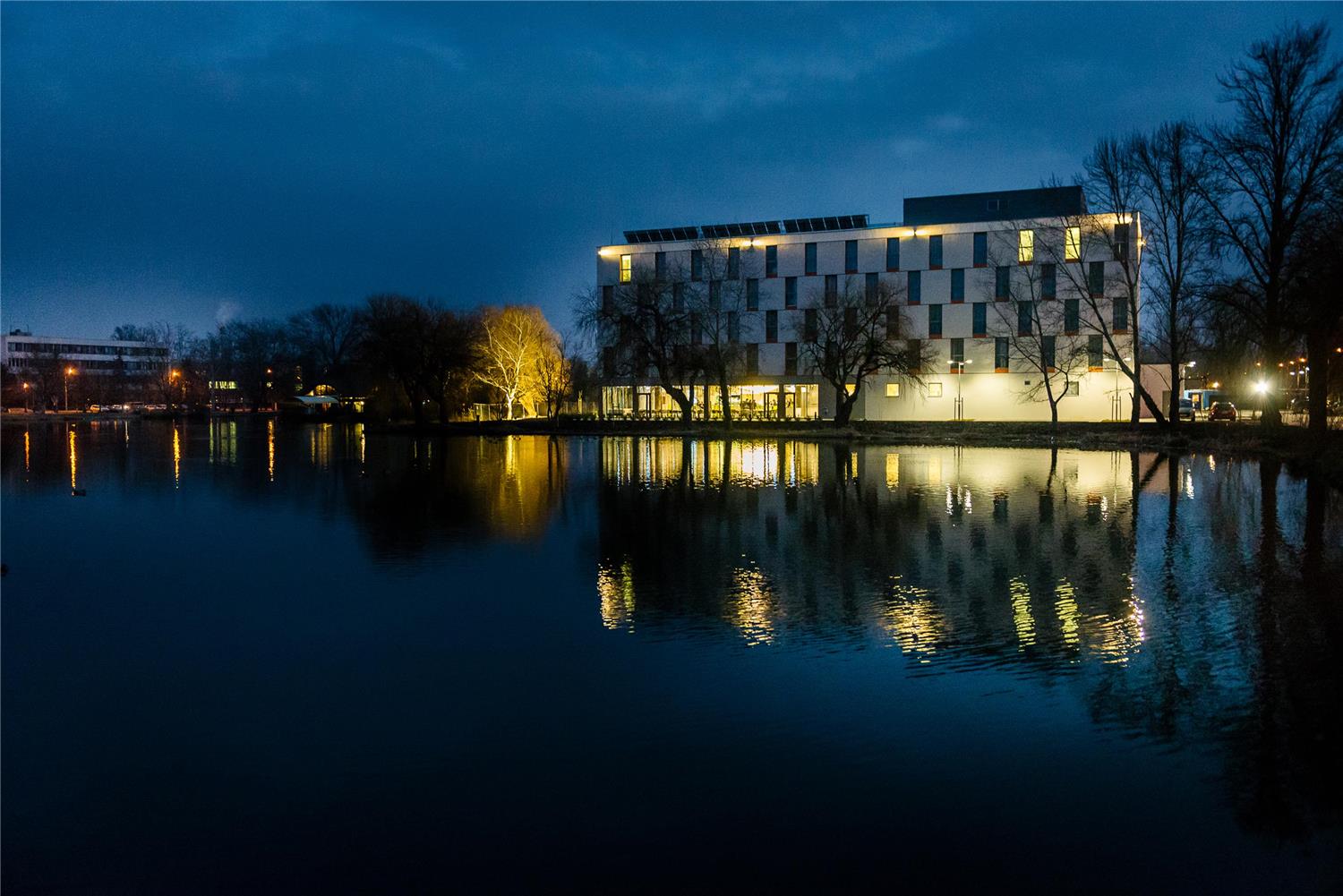 Best Western Plus Lakeside Hotel 6/58