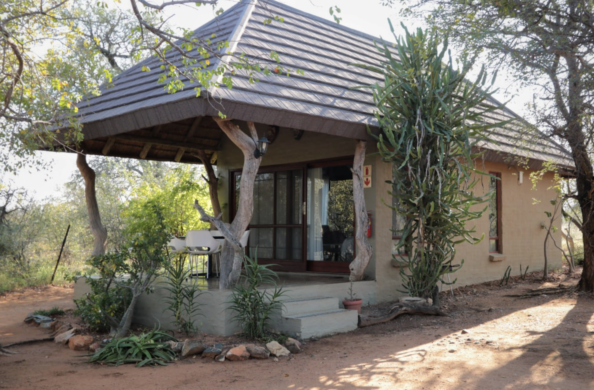 Tshukudu Game Lodge 2/14