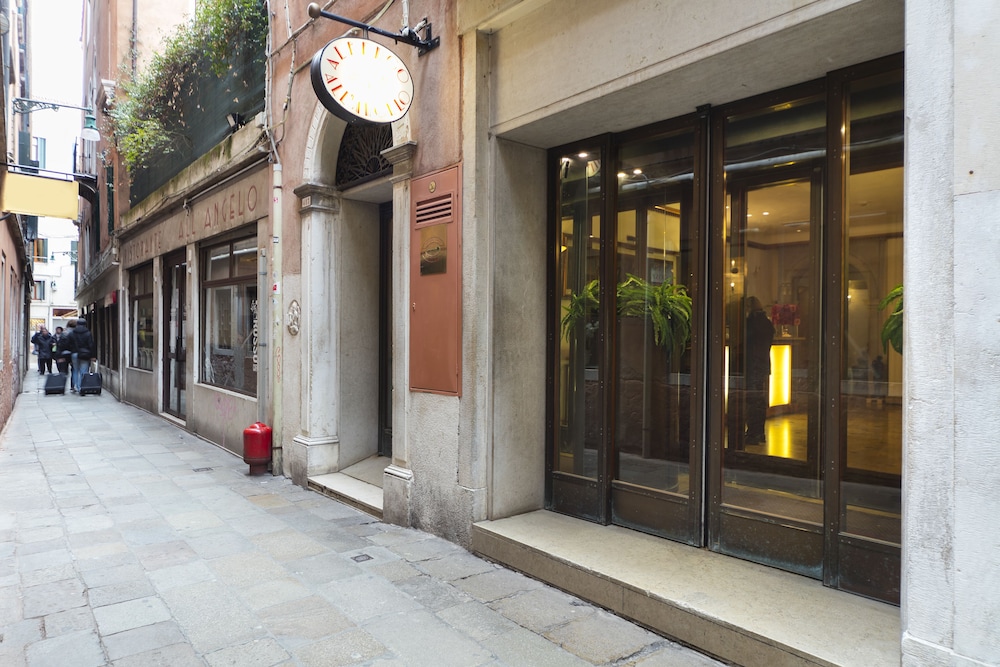All Angelo Art Hotel 2/72