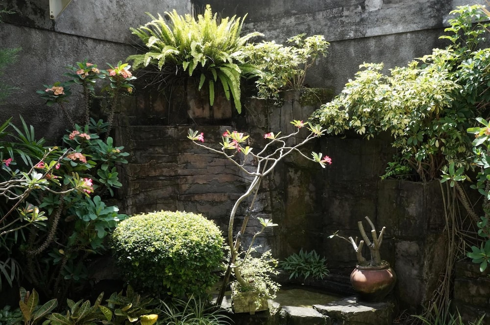 Hotel Kirana 51/54
