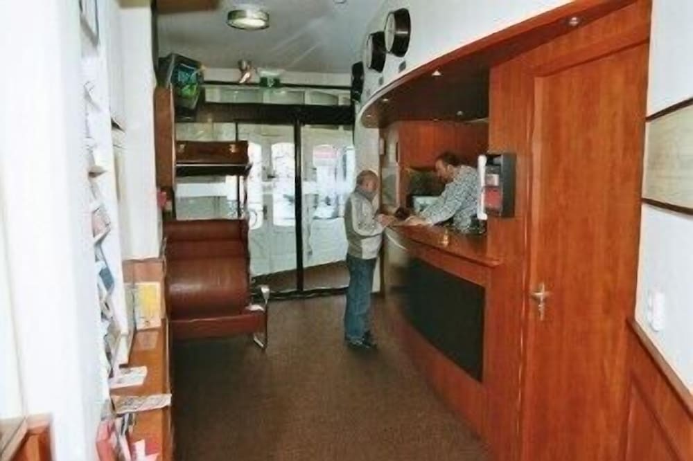 A-Train Hotel 39/63