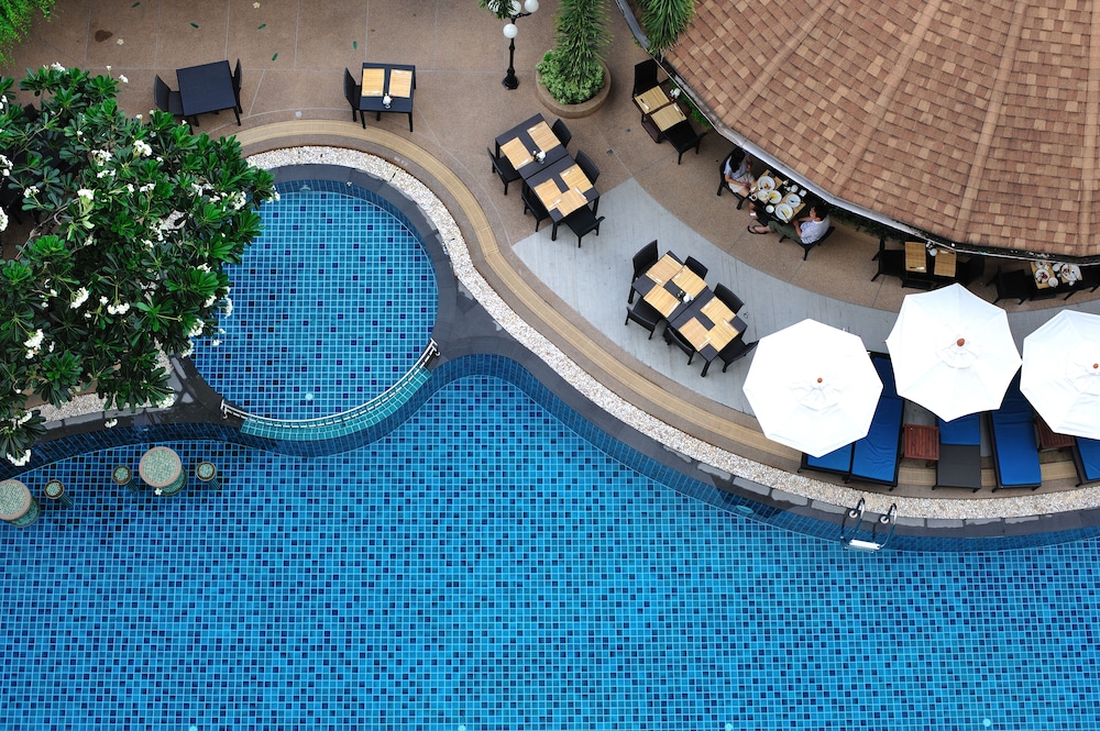PALMYRA PATONG RESORT 49/61