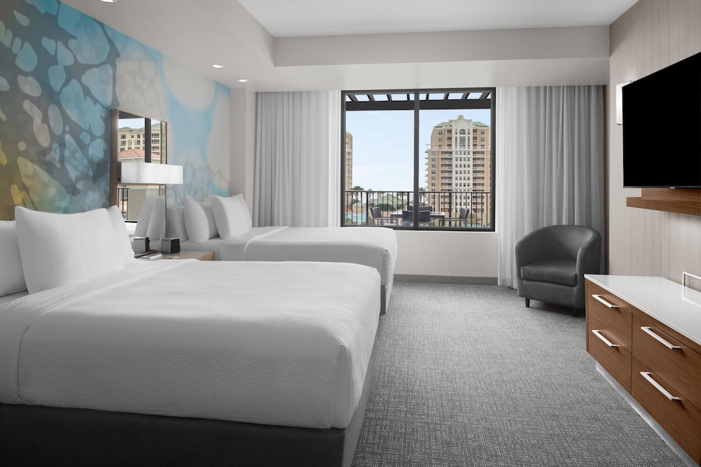 Room at Courtyard by Marriott Clearwater Beach, CLEARWATER BEACH - FL