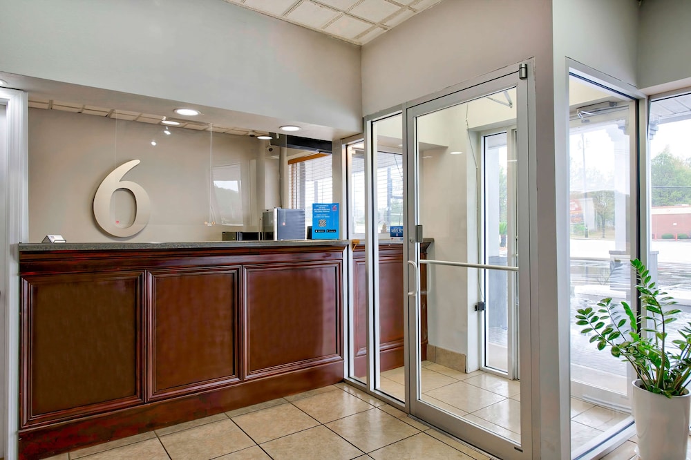 Lobby at Motel6 Byron, GA, BYRON - GA