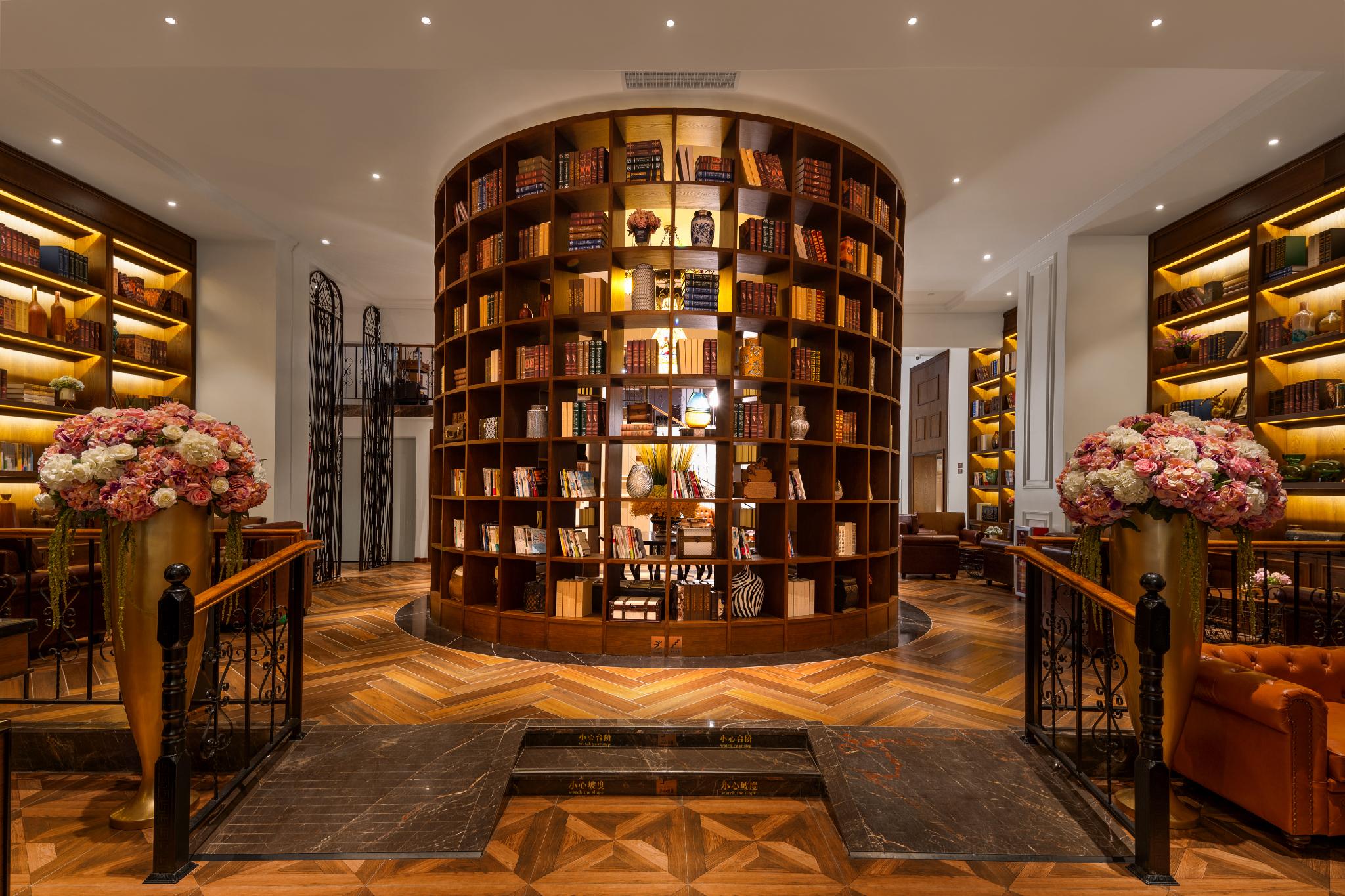 James Joyce Coffetel Hotel (Guangzhou Beijing Road Metro Station Pedestrian Street) 48/58