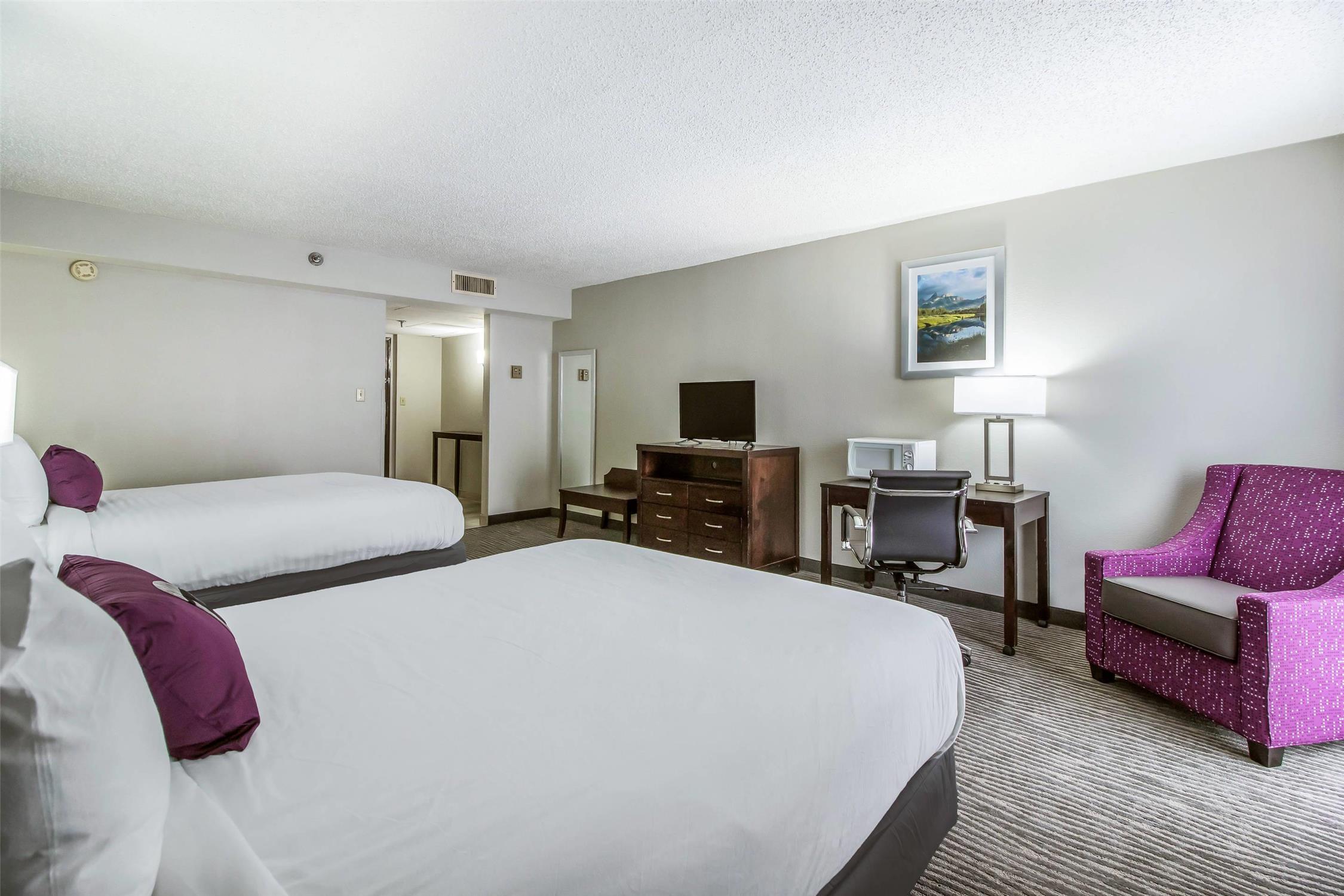 SUITE, 2 QUEEN BEDS