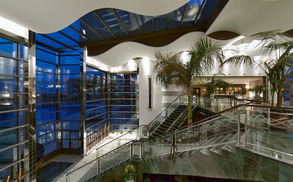 Elba Carlota Beach & Convention Resort 65/72