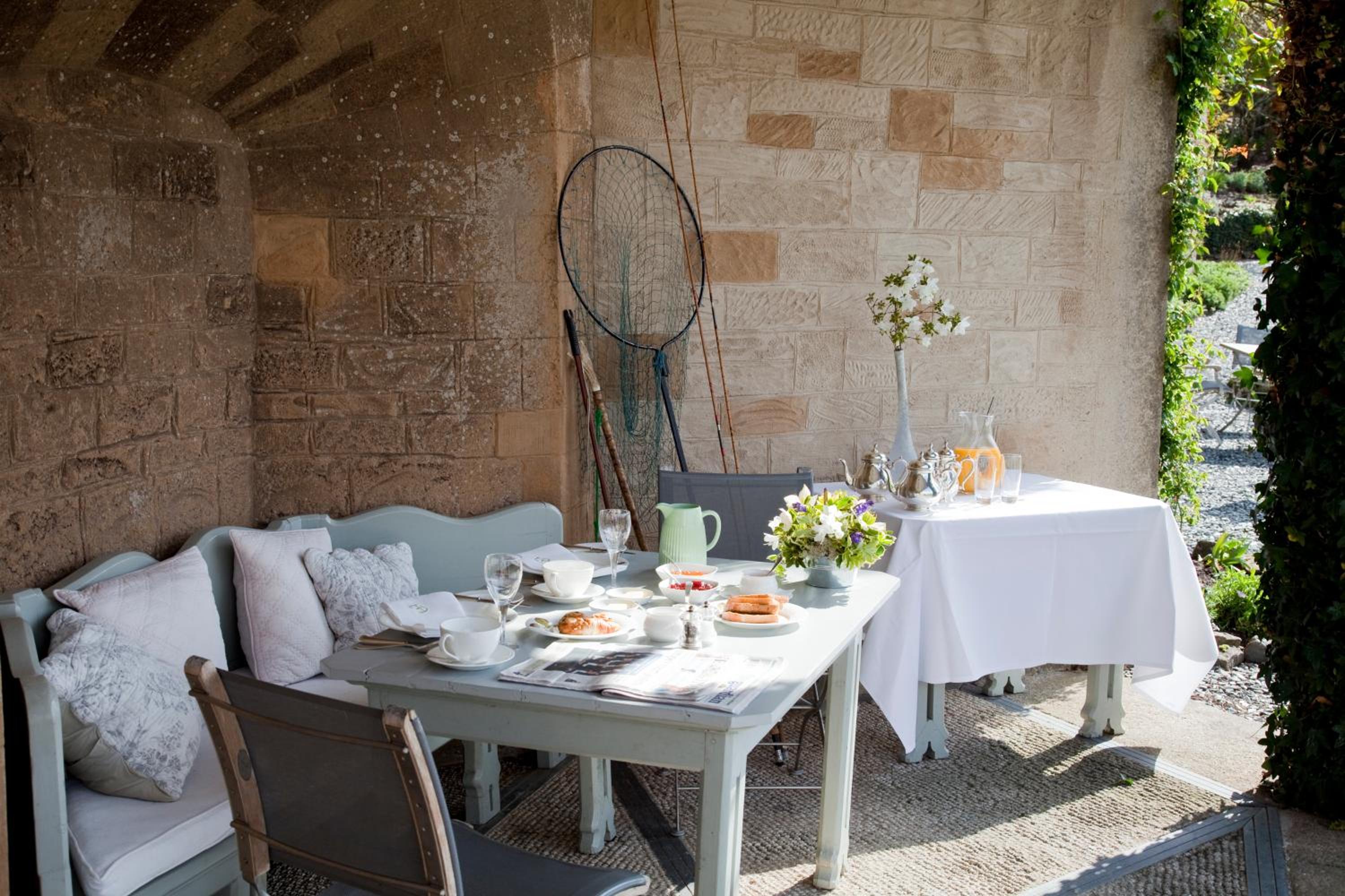 Hotel Endsleigh 35/50