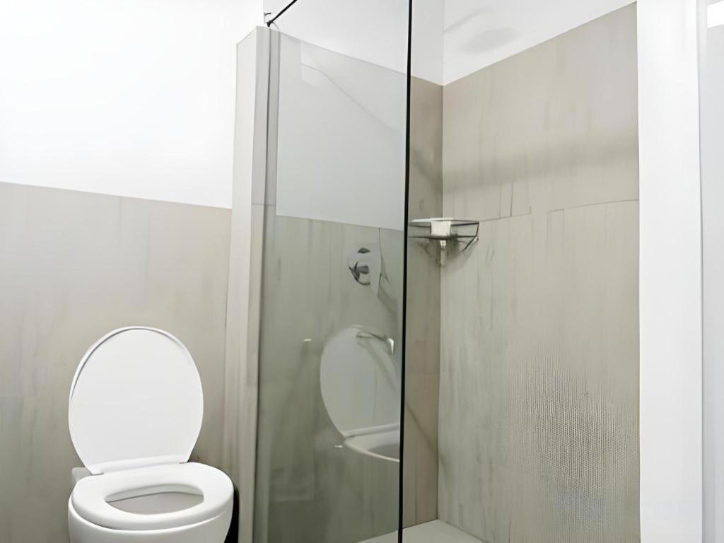 Travelite Express Hotel 27/33