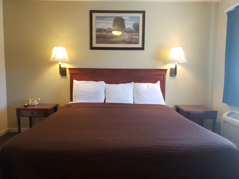 Paso Robles Wine Country Inn 15/39