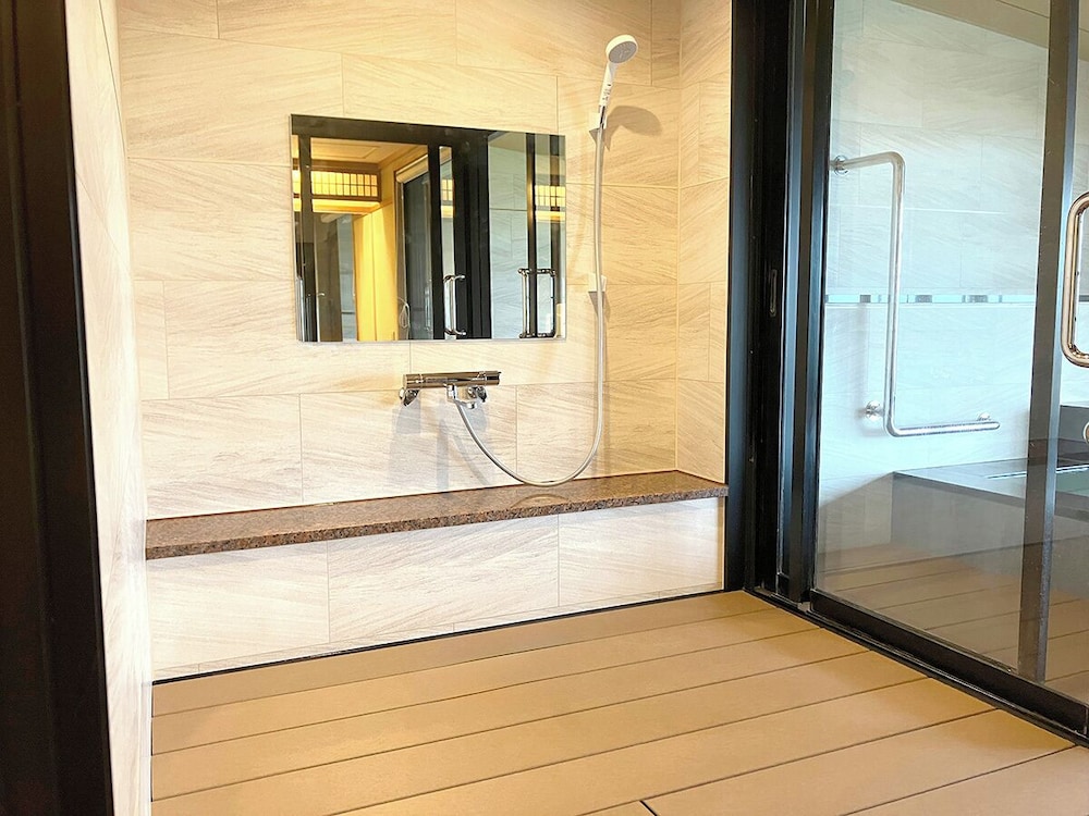 Yunokawa Kanko Hotel 50/50