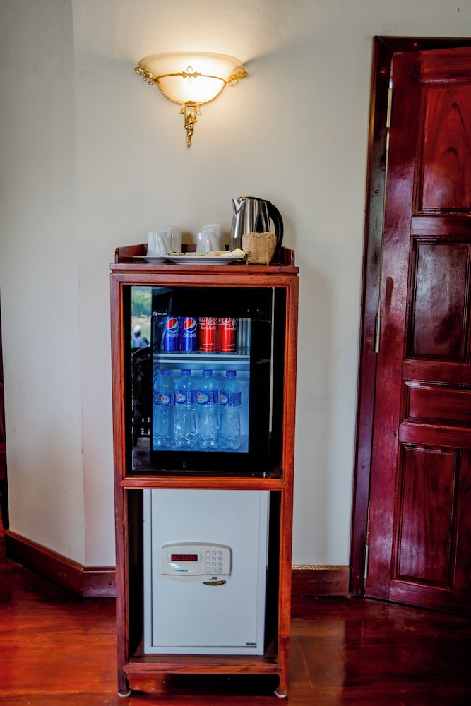 Mekong Riverview Hotel 6/50