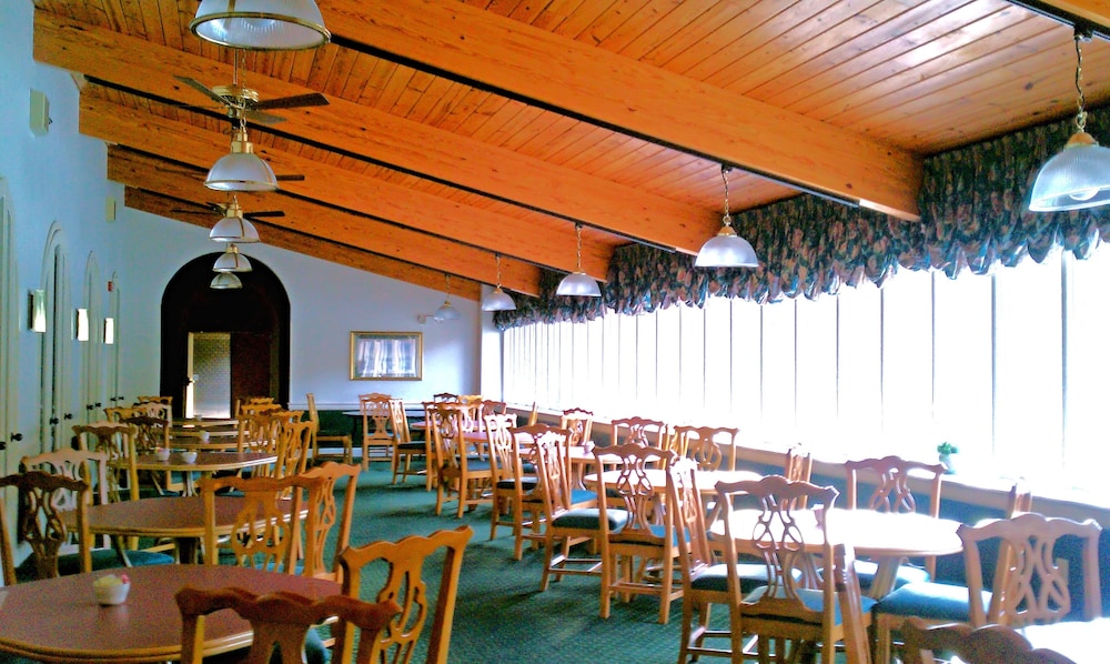 Clarion Inn Southern Pines - Pinehurst 24/31