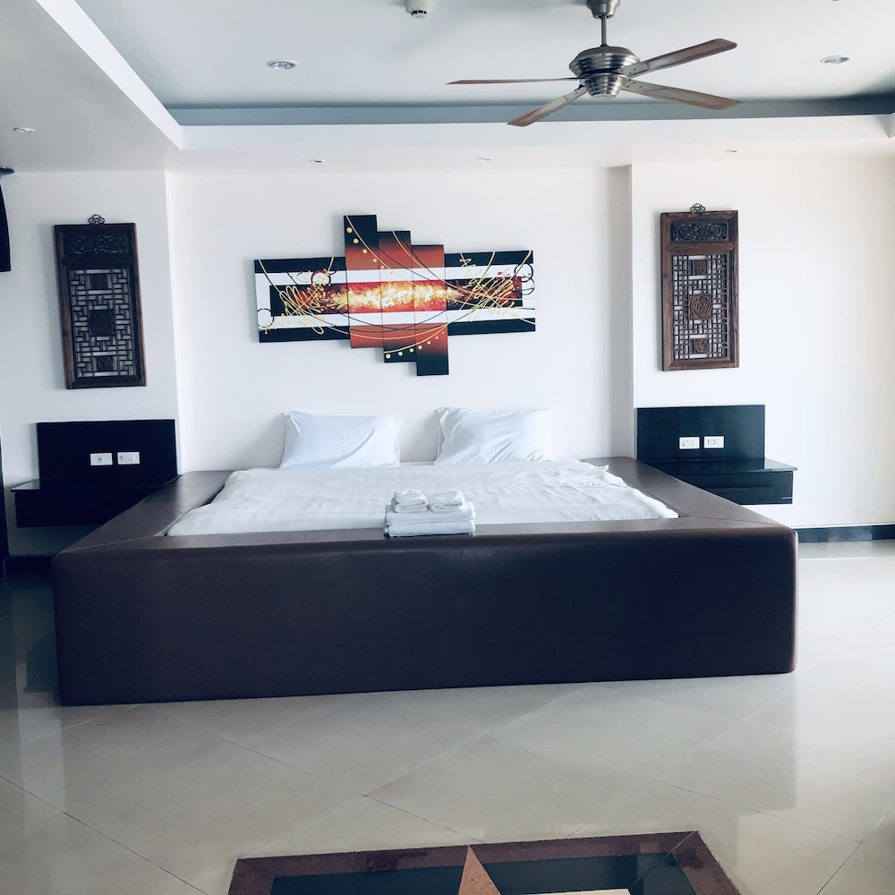 View Talay 6 Condominium By Honey 72/84
