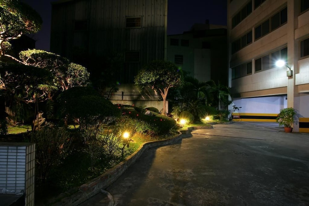 ホテル E-トゥン 写真3