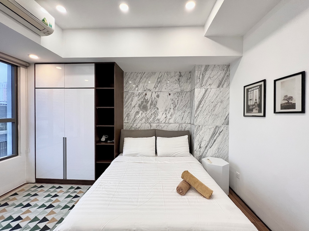 1 BEDROOM, APARTMENT