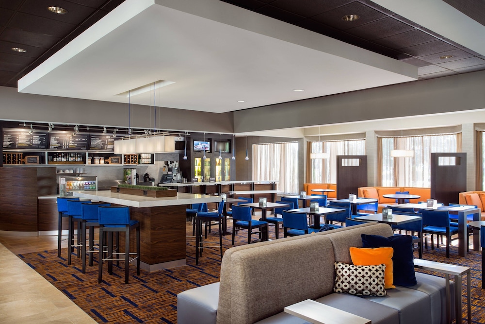 Courtyard by Marriott Denver Central Park 37/50