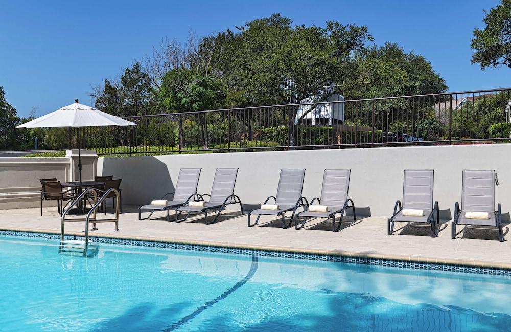 Hyatt Place Austin/Arboretum 39/69