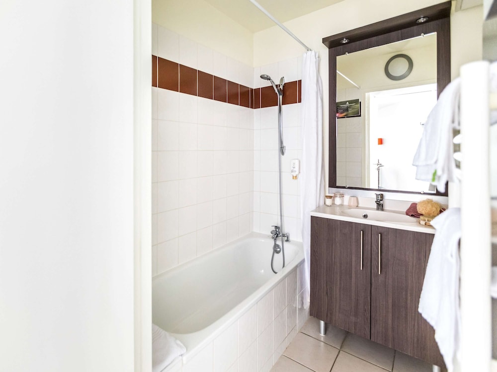 Adagio Access Orleans 11/56