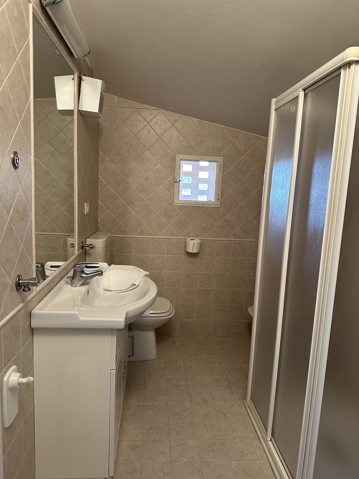 1 Bedroom, Classic, Apartment, Murphy Bed, 2 Bathrooms, Sofa