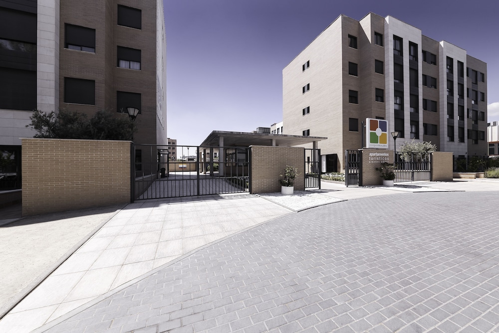 Compostela Suites 61/66