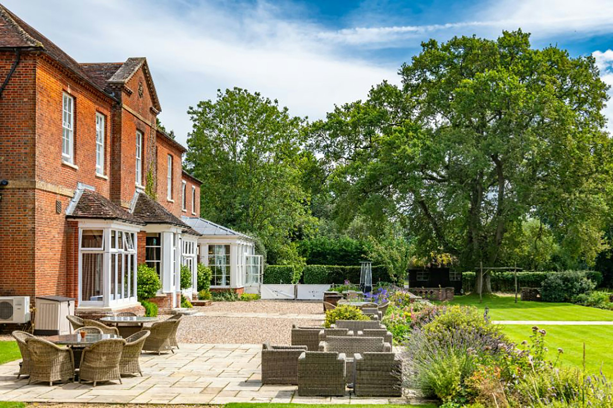 Bartley Lodge Hotel 57/58