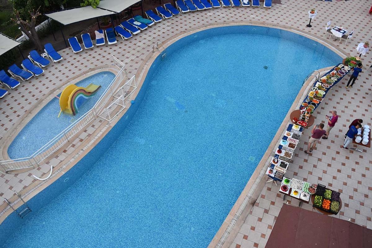 Ares Blue Hotel 7/15