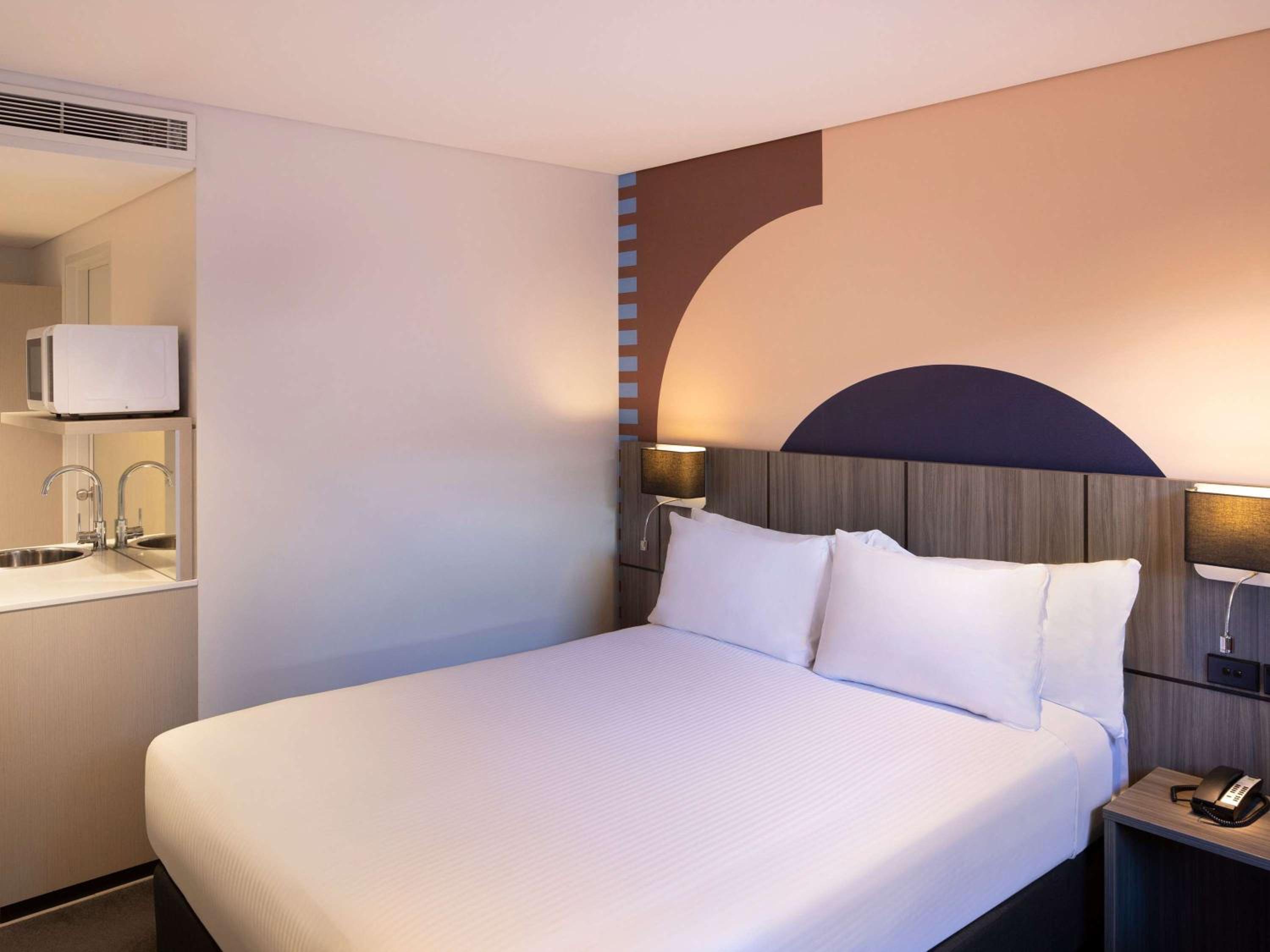غرفة ديلوكس بسرير كينج وسرير كوين، ibis Styles Sydney Central 5/10