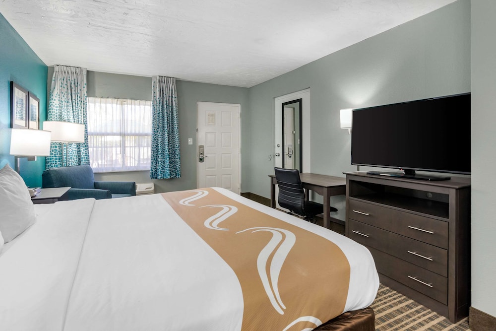 Quality Inn Bradenton North I-75 21/39