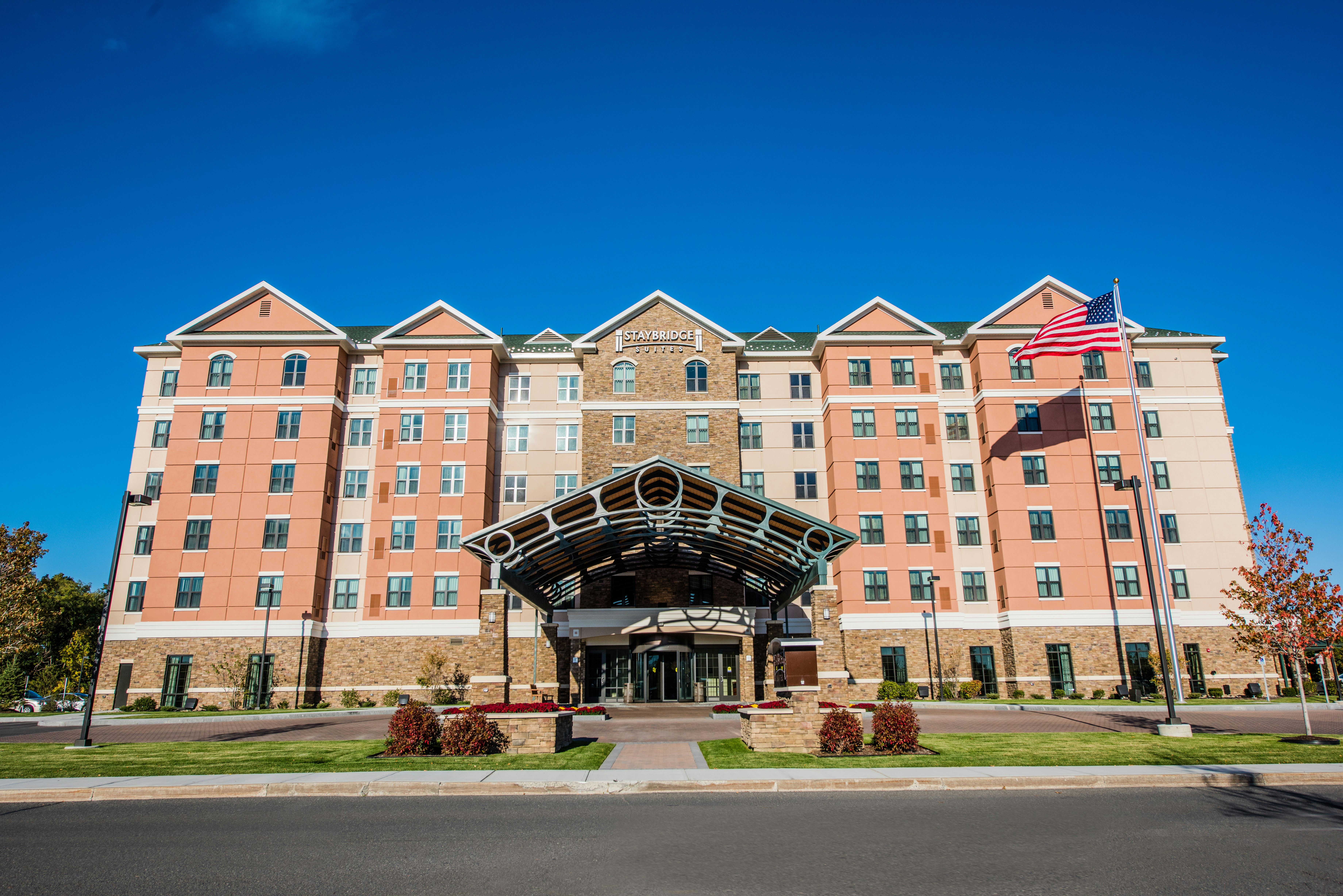 Staybridge Suites Albany Wolf Rd Colonie Center 2/50