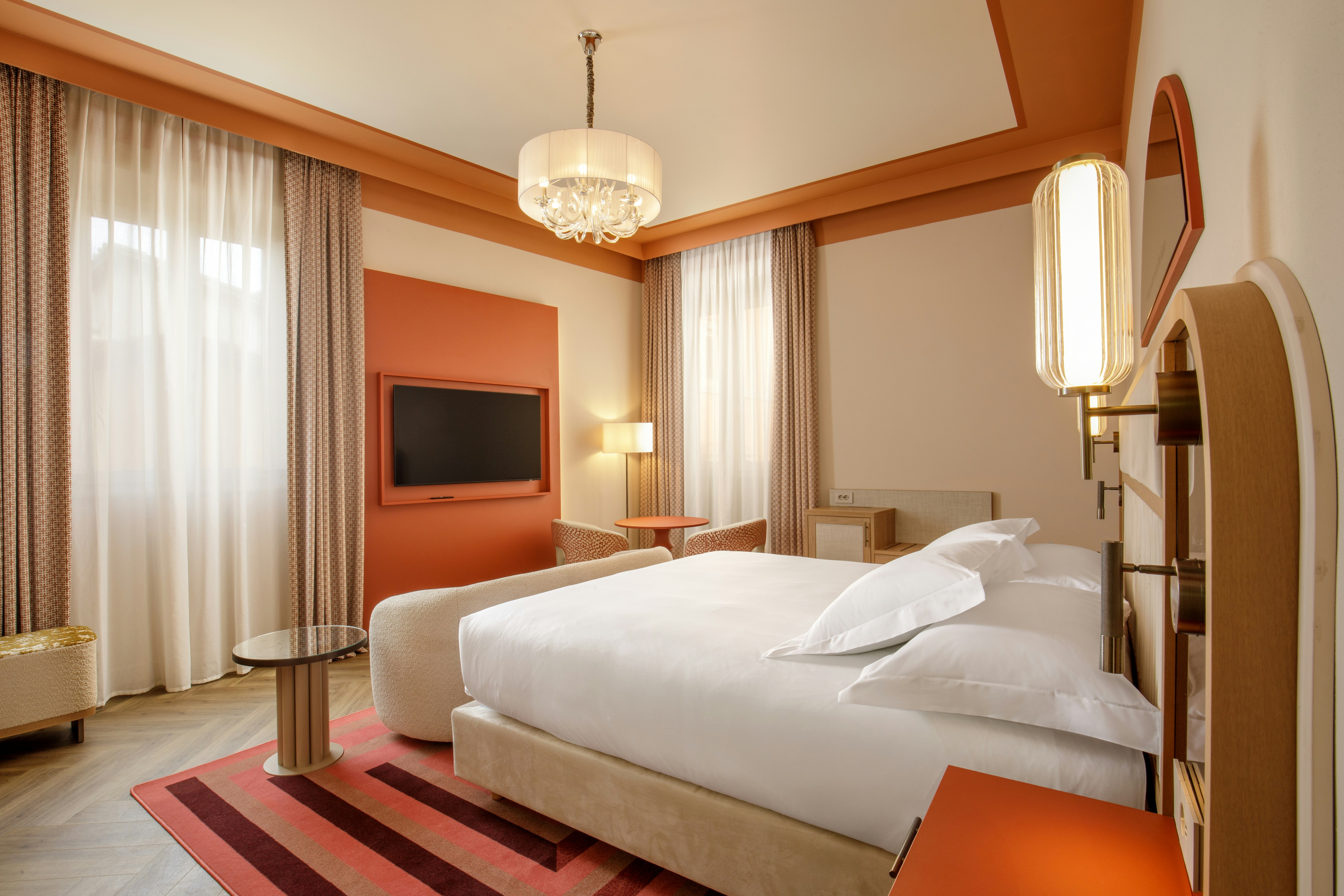 SUPERIOR, KING BED