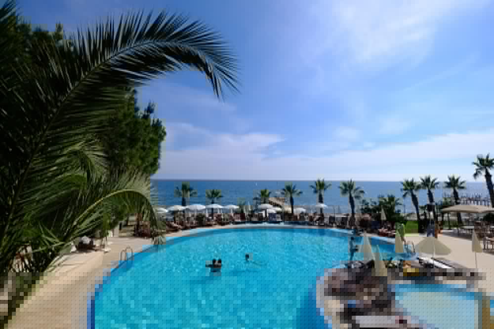 Anitas Beach Hotel 29/32