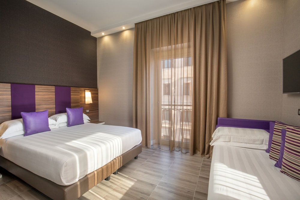 The Republic Hotel 14/59