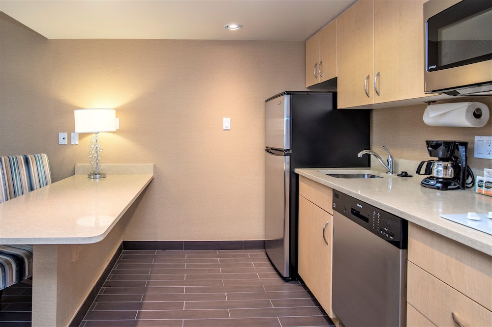 Hampton Inn & Suites by Hilton Vancouver-Downtown 52/60