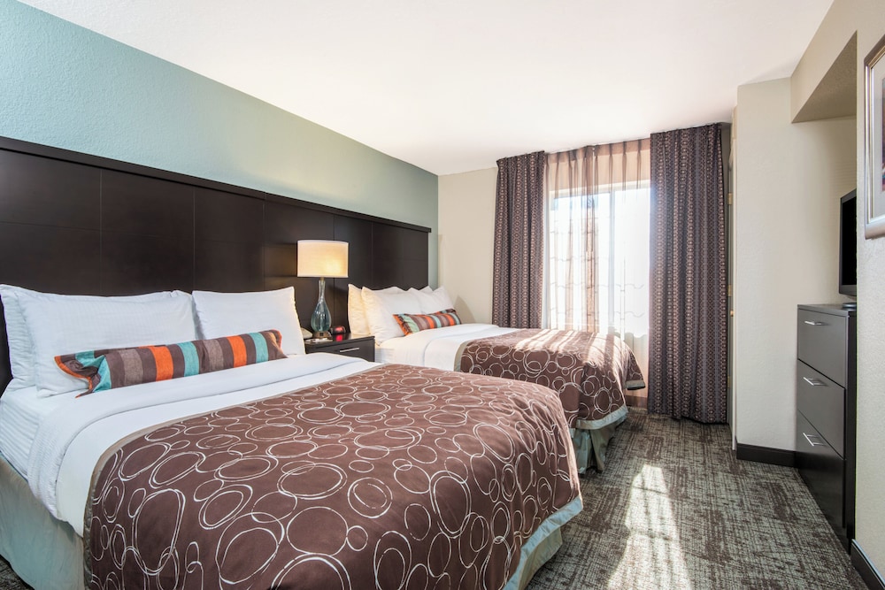Staybridge Suites Allentown West 10/40