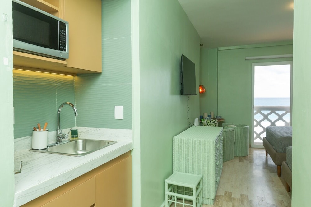 Cancun Plaza Condo 48/49