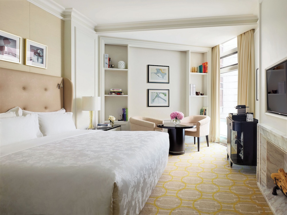 DELUXE, TWIN BEDS