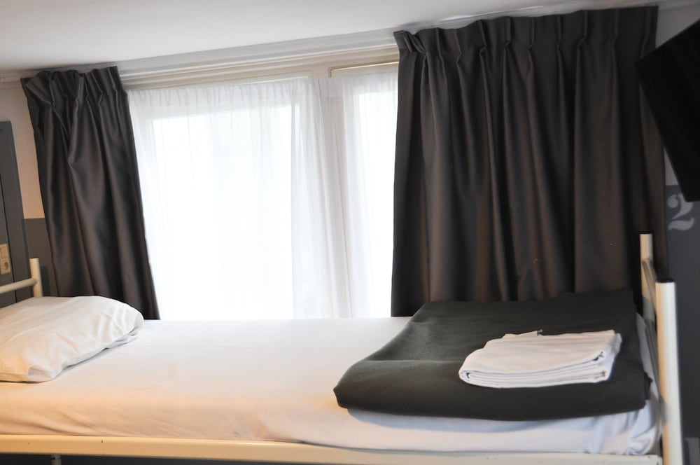 Travel Hotel Amsterdam 30/64