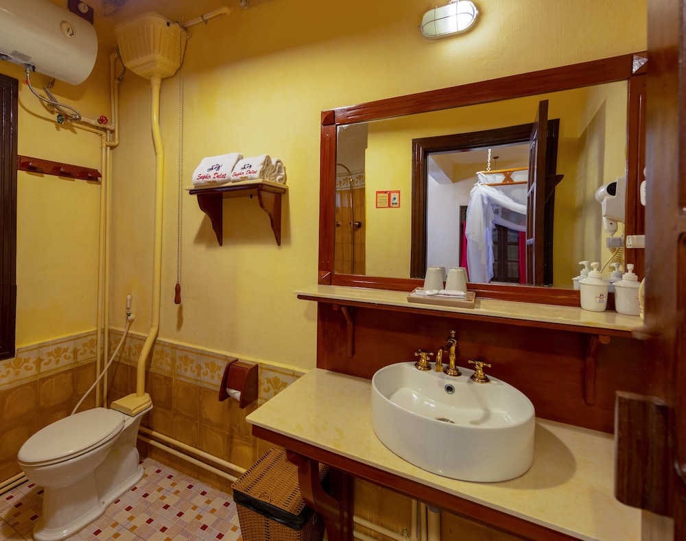 Saphir Dalat Hotel 48/49