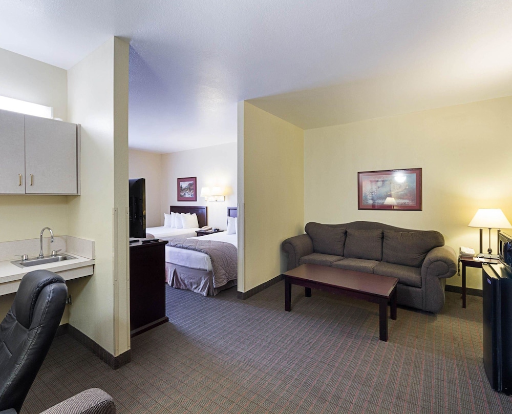 Quality Inn & Suites Kerville, TX 31/41