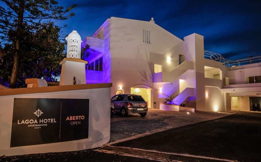 Lagoa Apartment Hotel 4/52