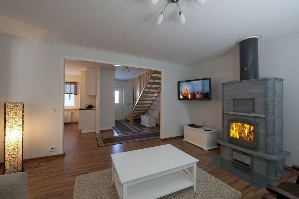 Kajaani Cottages 12/50