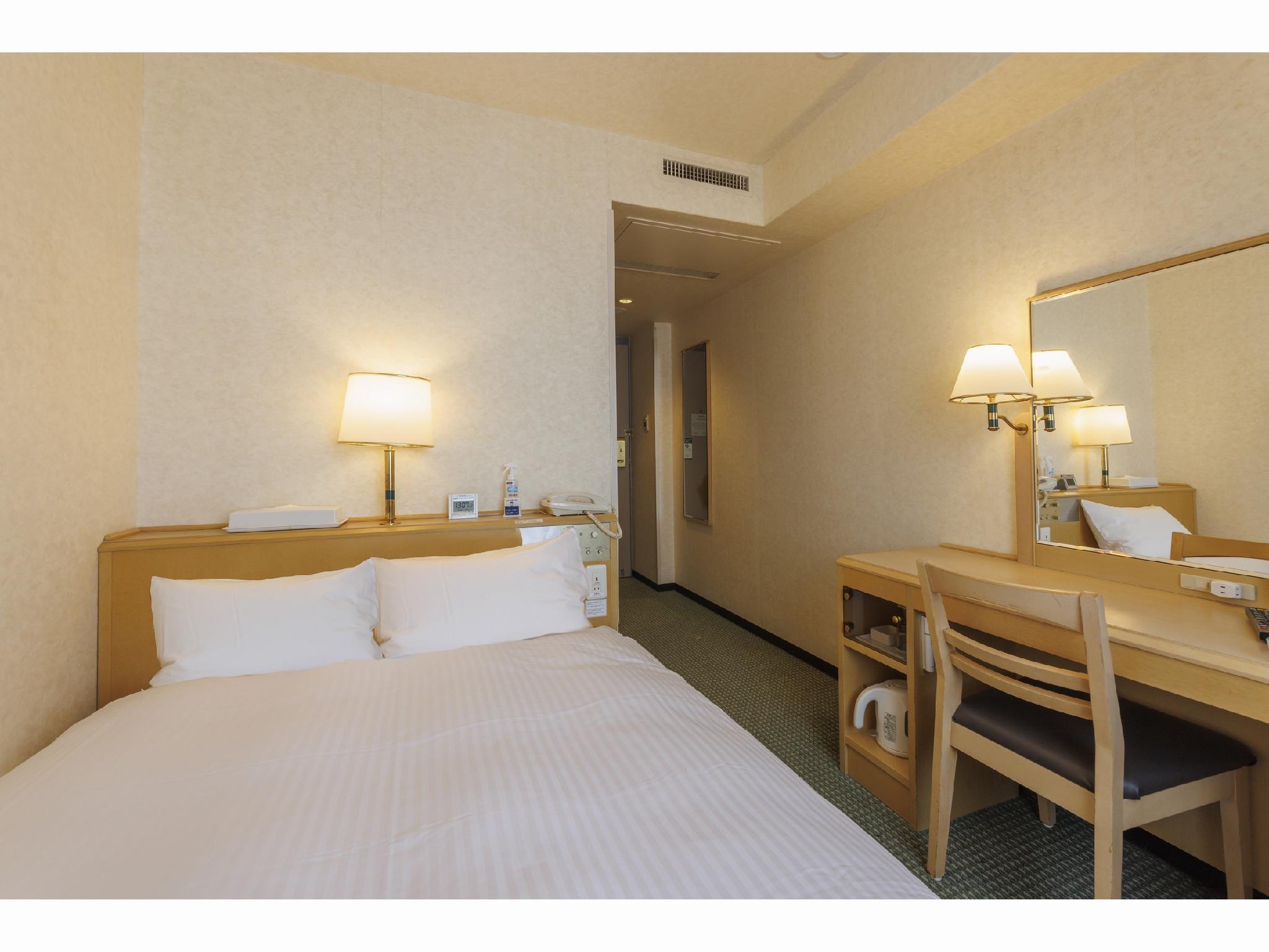 Semi Room, Semi Double Bed, Small, Smoking