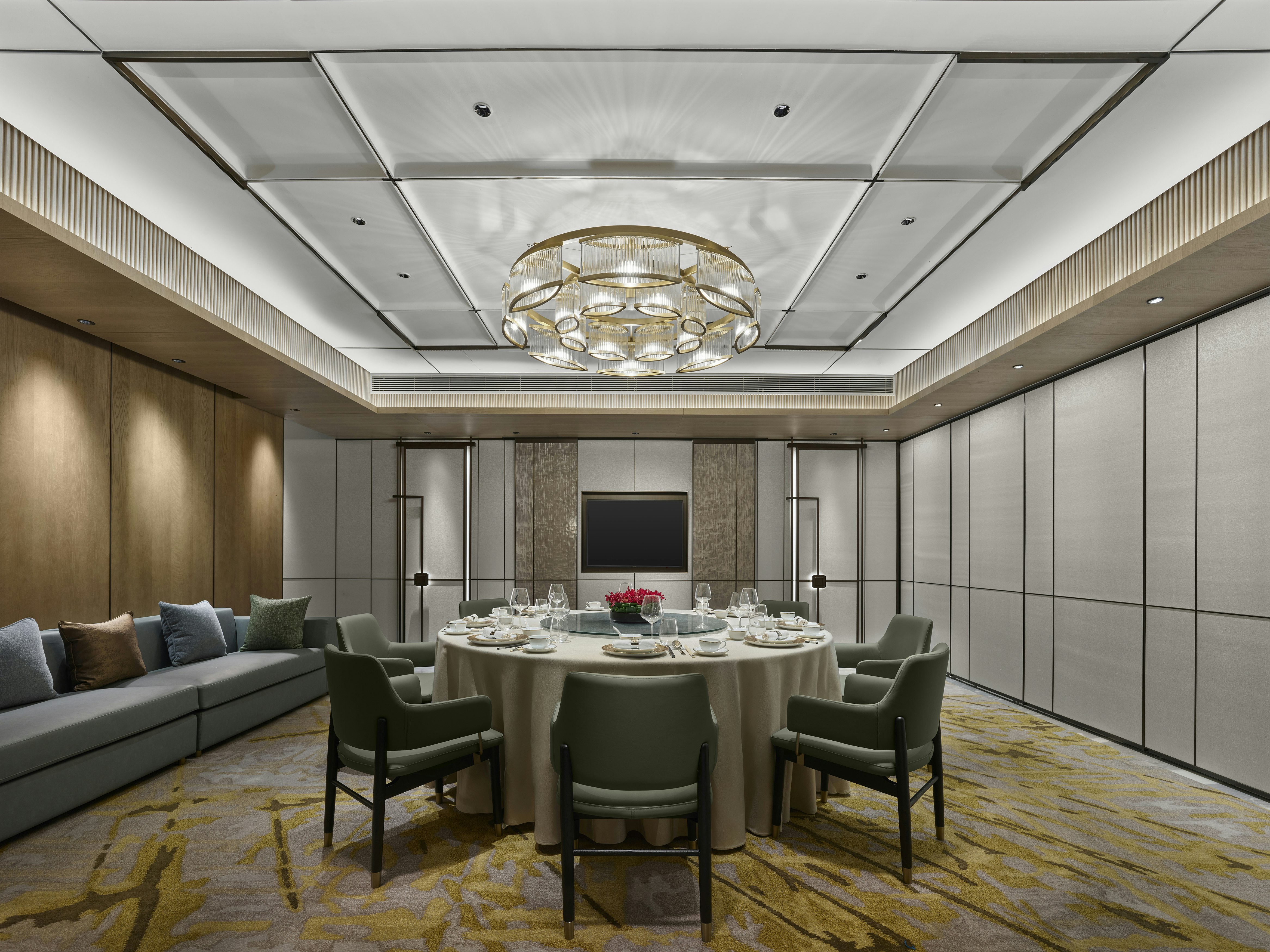 Hilton Zhuhai 34/49