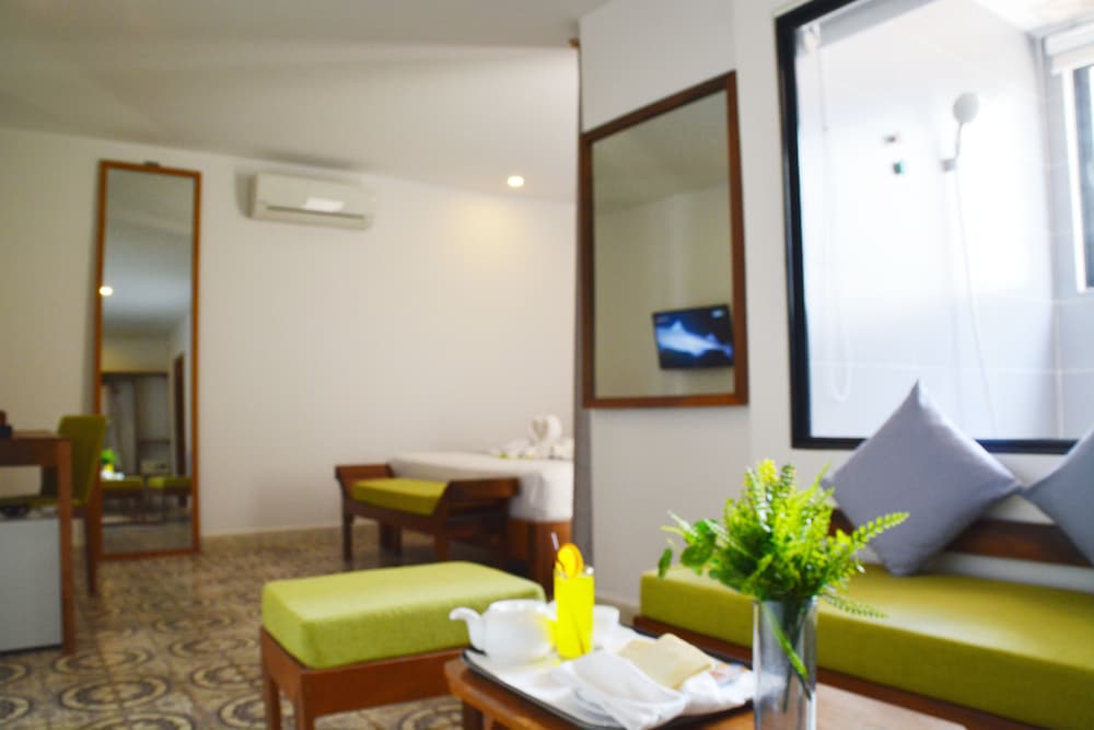 Home Chic Hotel 43/67